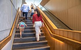 Holiday Inn Express Auckland City Centre By Ihg